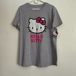 Hello Kitty Women’s Gray Tee with Pink Highlights Maternity Top Size 2XL New